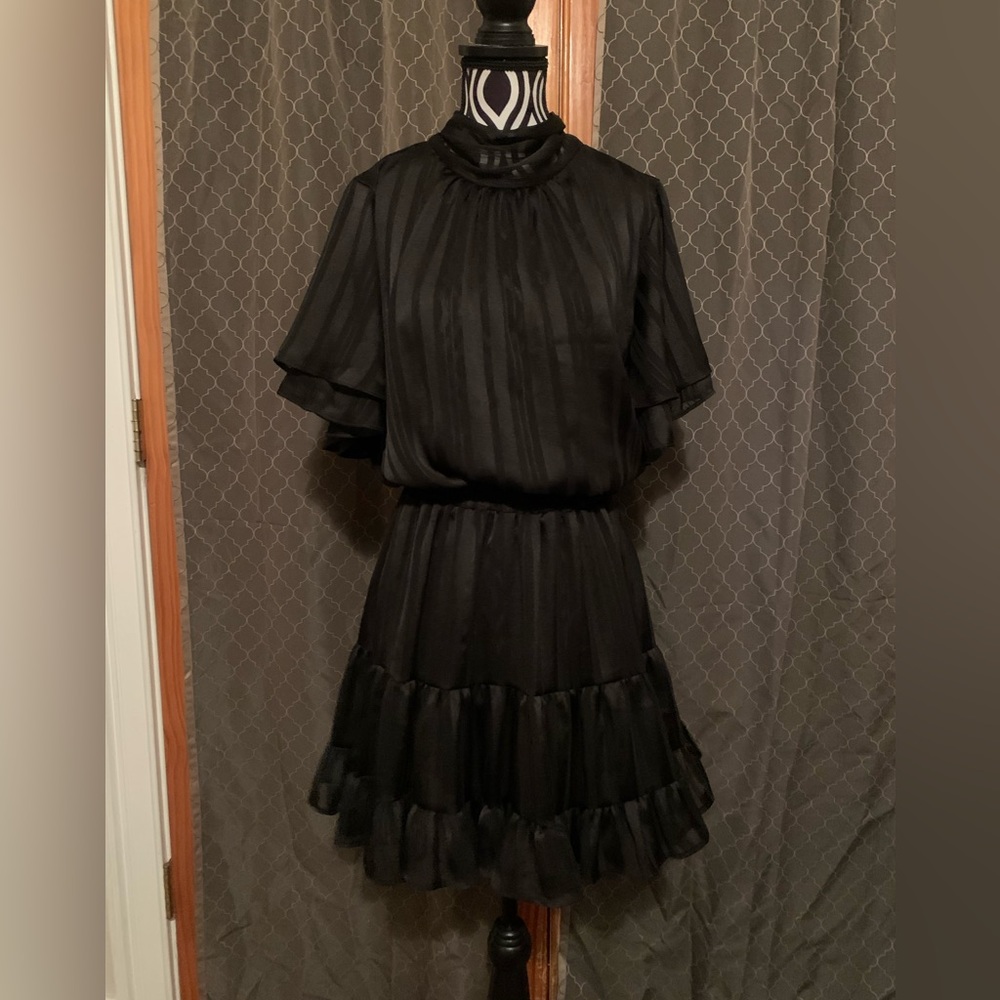 Misa Los Angeles Size Medium Black Tiered Saffie Dress Ruffle Sleeves